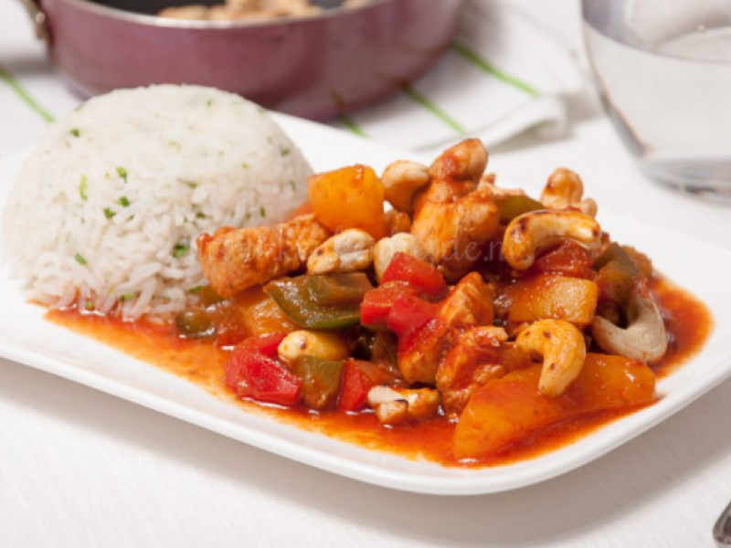 Kip pilaf met perziken